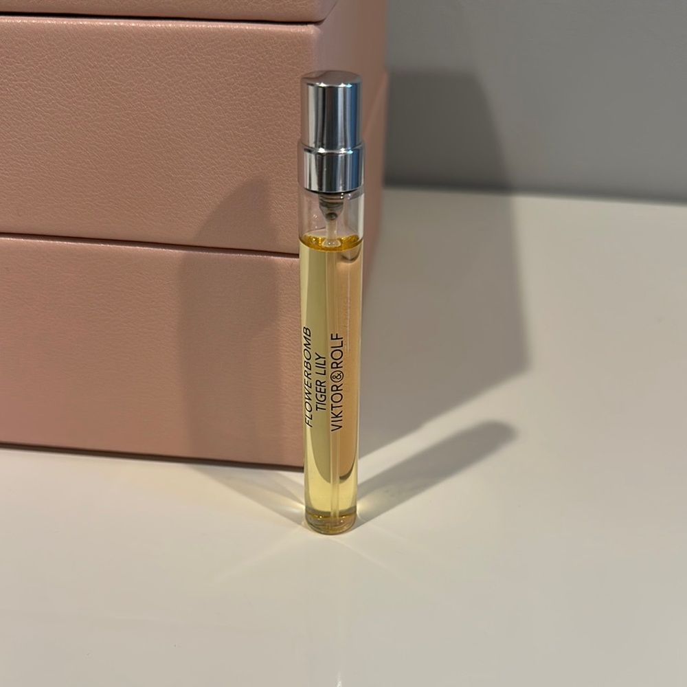 Viktor & Rolf Flowerbomb Travel Spray